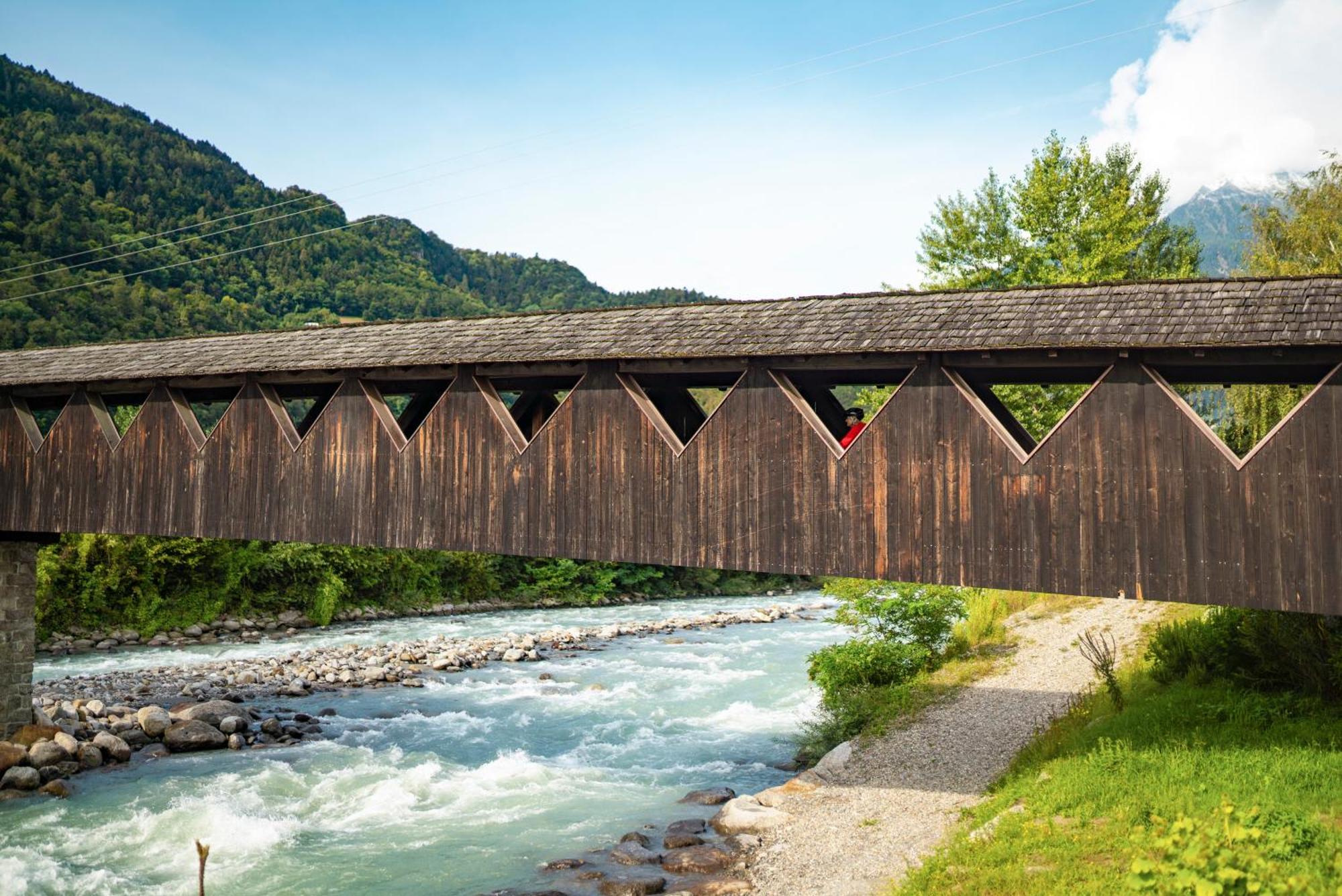 Ferienwohnungen St Hippolyt Mit Hallenbad Lagundo Exteriör bild