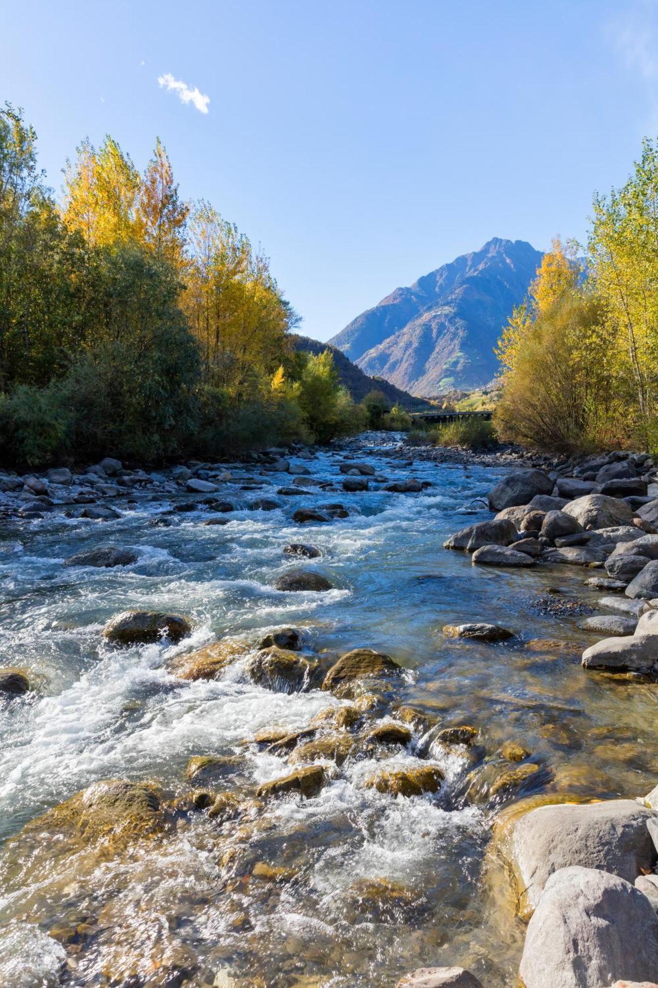 Ferienwohnungen St Hippolyt Mit Hallenbad Lagundo Exteriör bild