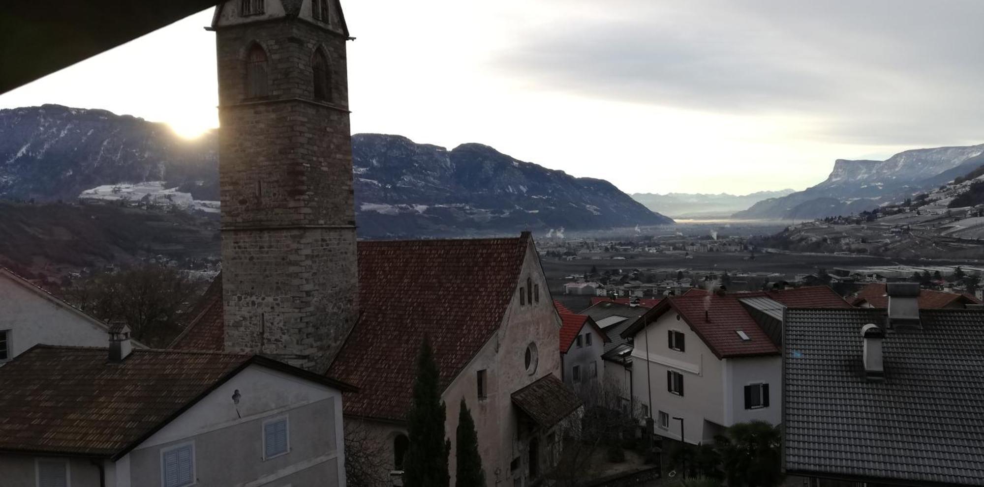 Ferienwohnungen St Hippolyt Mit Hallenbad Lagundo Exteriör bild